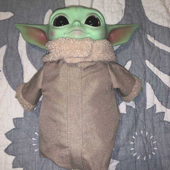 Star Wars Mandalorian The Child 11" Plush Grogu / Baby Yoda Doll from Mattel - Picture 1 of 9